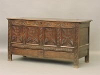 Lot 722 - An oak coffer