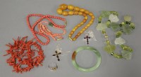 Lot 51 - A twig coral necklace