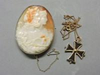 Lot 46 - A Victorian gold and black enamel Maltese cross