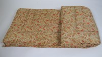 Lot 362 - A paisley patterned eiderdown