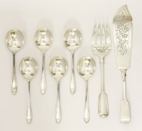 Lot 97 - An Edwardian matching pair of silver fiddle pattern fish servers