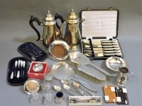 Lot 91 - A small silver cream jug