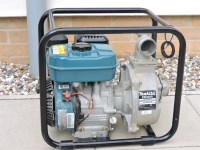 Lot 525 - A Makita EW220R petrol operated pump