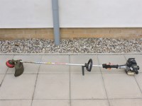 Lot 530 - A Lawnflite Professional TJ27E petrol strimmer