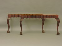 Lot 411 - A pair of consul table bases