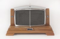 Lot 3 - A Bentley 'Mulsanne Eight' radiator grille