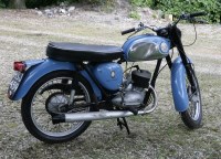 Lot 11 - 1960 BSA Bantam D7 175cc