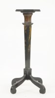 Lot 136 - An Art Deco walnut