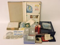 Lot 173 - A large quantity of assorted coins