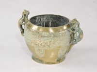 Lot 433 - A brass jardinière