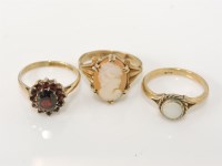 Lot 1007 - A 9ct gold garnet cluster ring