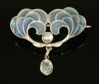 Lot 8 - A Jugendstil plique-à-jour enamel and blister pearl brooch