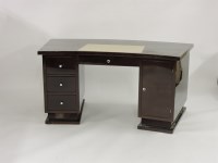 Lot 1625 - An Art Deco style desk