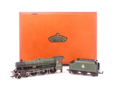 Lot 123 - A Bachmann Branchline '00' Trafalgar loco and tender