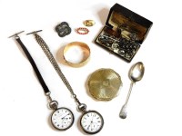 Lot 84 - A collection of jewellery
