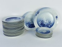 Lot 282 - A Danish part dinner service