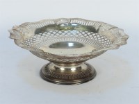Lot 176 - A hallmarked silver tazza