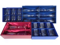 Lot 374 - A collection of glassware