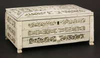 Lot 115 - A Napoleonic prisoner of war bone workbox