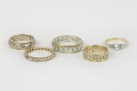 Lot 29 - A gold single stone synthetic spinel ring