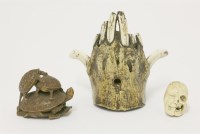 Lot 231 - An ivory rosary bead