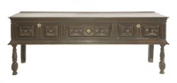 Lot 518 - An oak dresser