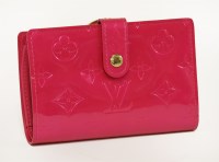 Lot 1182 - A Louis Vuitton vernis 'Viennois' wallet