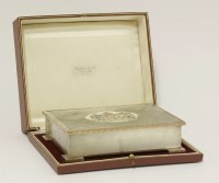 Lot 536 - An Elizabeth II parcel-gilt silver presentation cigar box