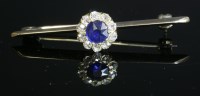 Lot 53 - An Edwardian sapphire and diamond cluster head