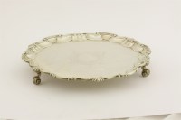 Lot 550 - A George V silver salver