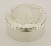 Lot 482 - A silver toilet box