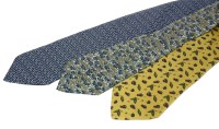 Lot 1495 - Three Hermès silk ties