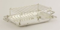 Lot 495 - A Victorian silver asparagus dish