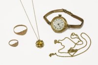 Lot 30 - A ladies 9ct gold mechanical watch