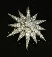 Lot 65 - A Victorian diamond set