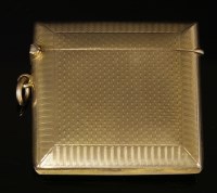 Lot 186 - A 9ct gold vesta case