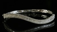 Lot 380 - An 18ct white gold