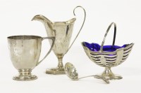 Lot 142 - A silver christening tankard