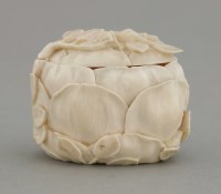 Lot 482 - A good ivory Kogo