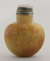 Lot 227 - A hardstone Snuff Bottle