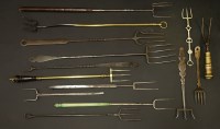 Lot 45 - Fourteen various toasting and other forks