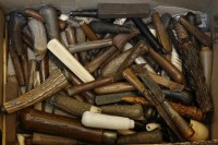 Lot 454 - A box of 18th and 19th century cutlery handles