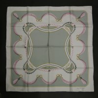 Lot 1490 - A Must de Cartier silk scarf