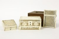 Lot 125 - A Chinese ivory box