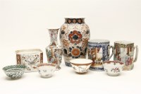 Lot 203 - A collection of Chinese export and other ceramics