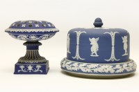 Lot 278 - A Wedgewood Jasperware pot pourri and cover