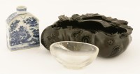 Lot 476 - A Chinese blue and white export tea caddy
