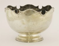 Lot 568 - A silver rose bowl