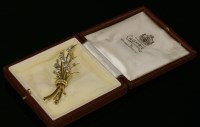 Lot 219 - A two-colour gold