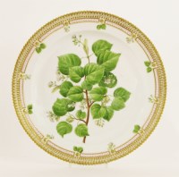 Lot 37 - A Royal Copenhagen 'Flora Danica' dish
